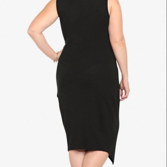 Torrid Ponte Envelope Bodycon Dress - Picture 3 of 9